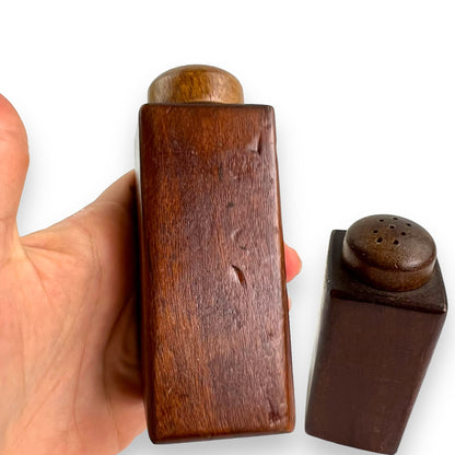 Australia Wooden Salt & Pepper Shaker Set