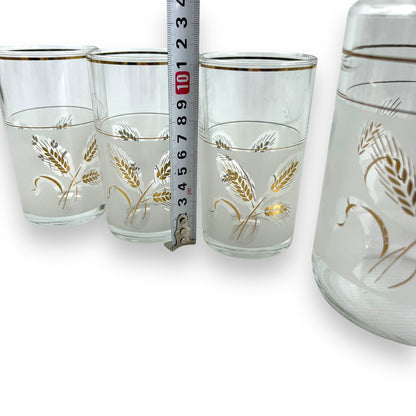 Gold wheat pattern glass jug & 6 matching glasses