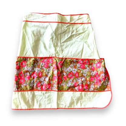 Retro flower patterned tie back half apron