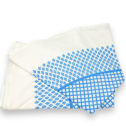 Blue and White Round check pattern tablecloth