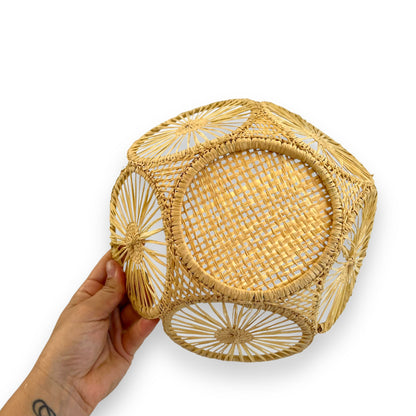 Circle pattern woven basket bowl