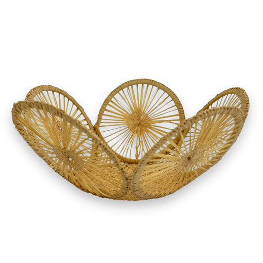 Circle pattern woven basket bowl