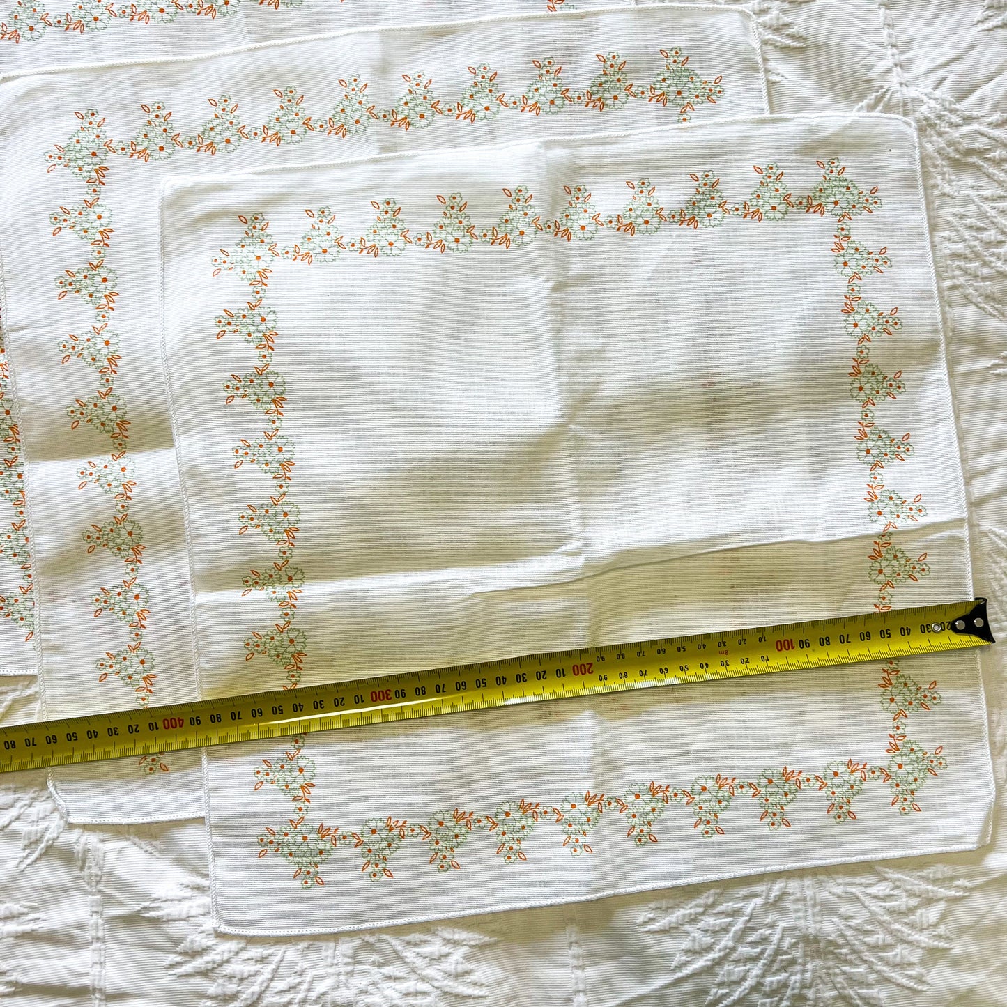 White fabric napkin set of 6 with orange flower border