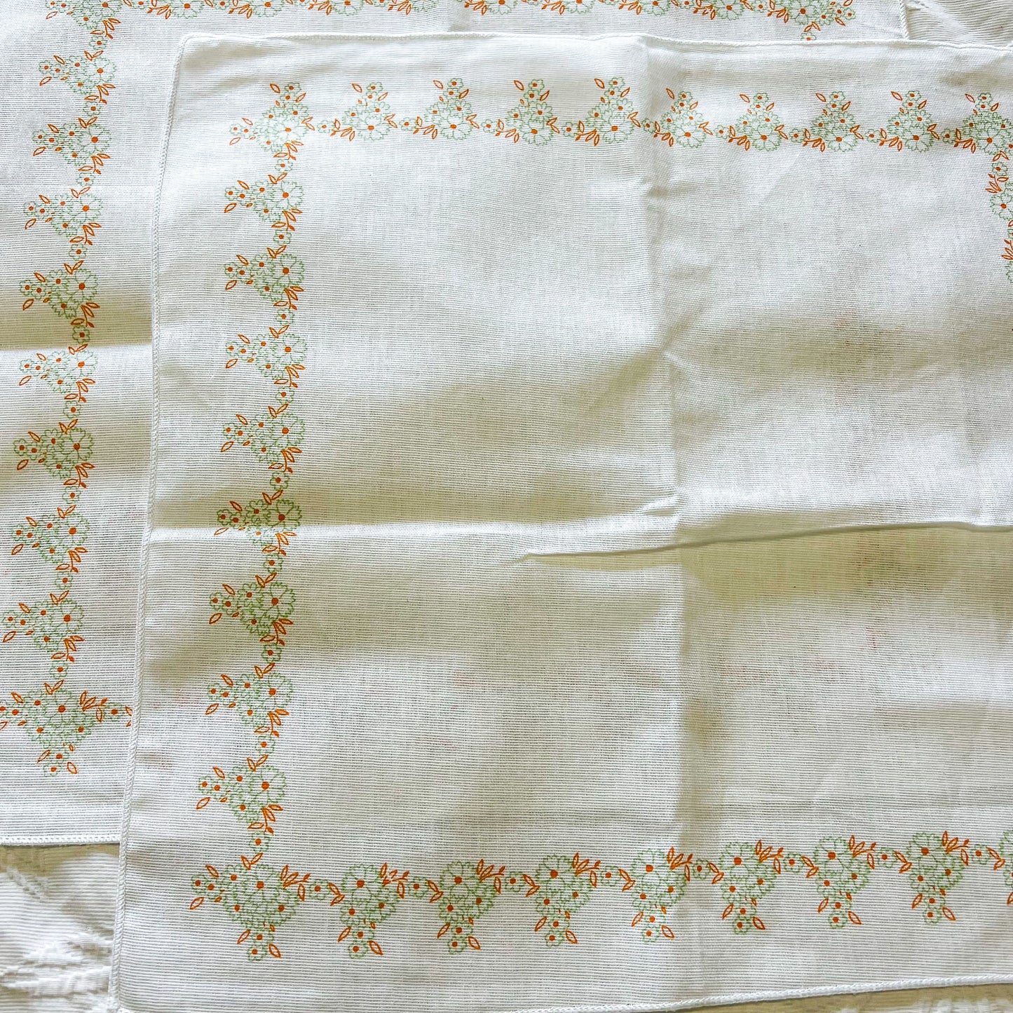 White fabric napkin set of 6 with orange flower border