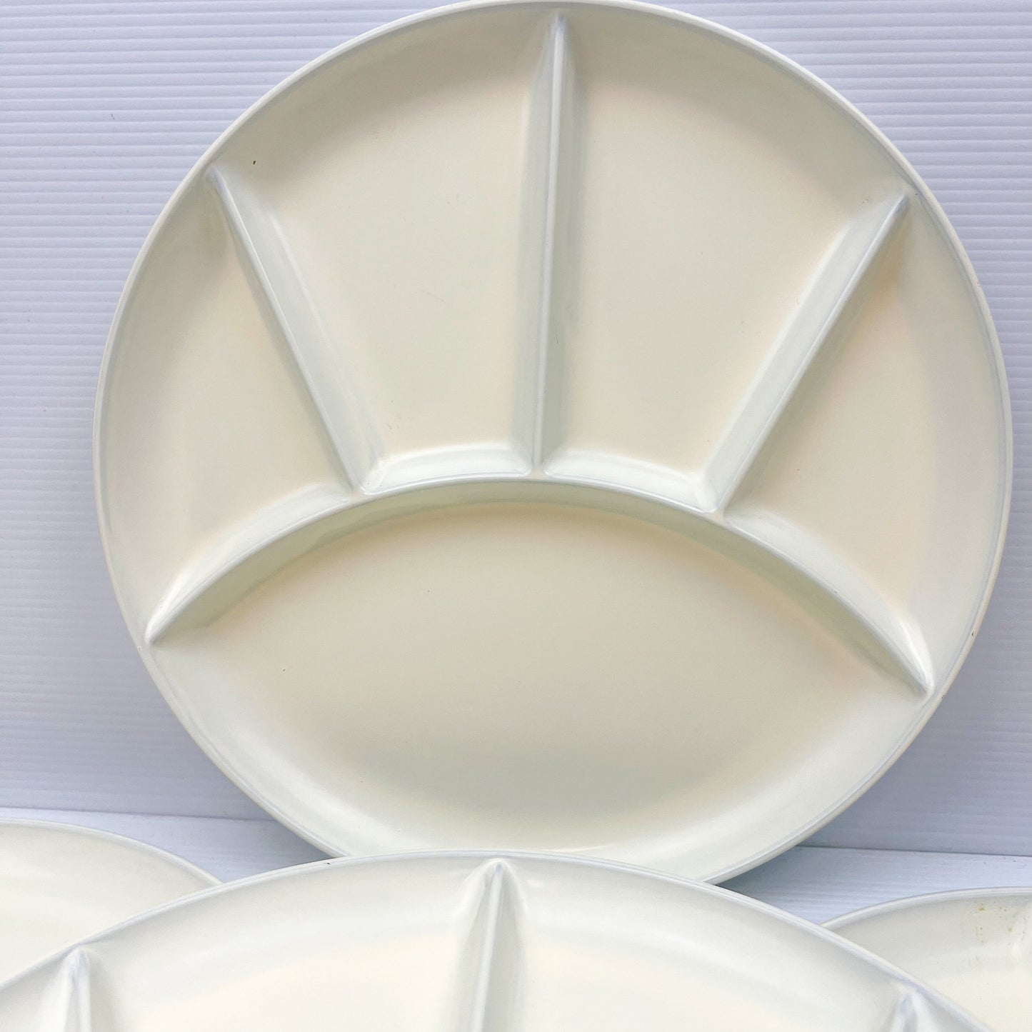 Imperial Japan Plastic Sectioned Plate set of 4