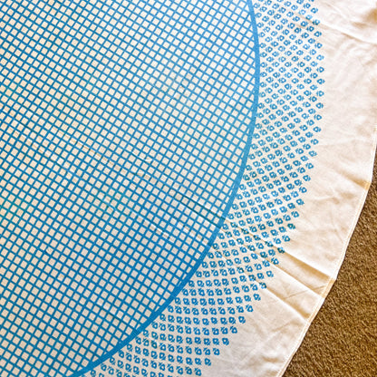 Blue and White Round check pattern tablecloth